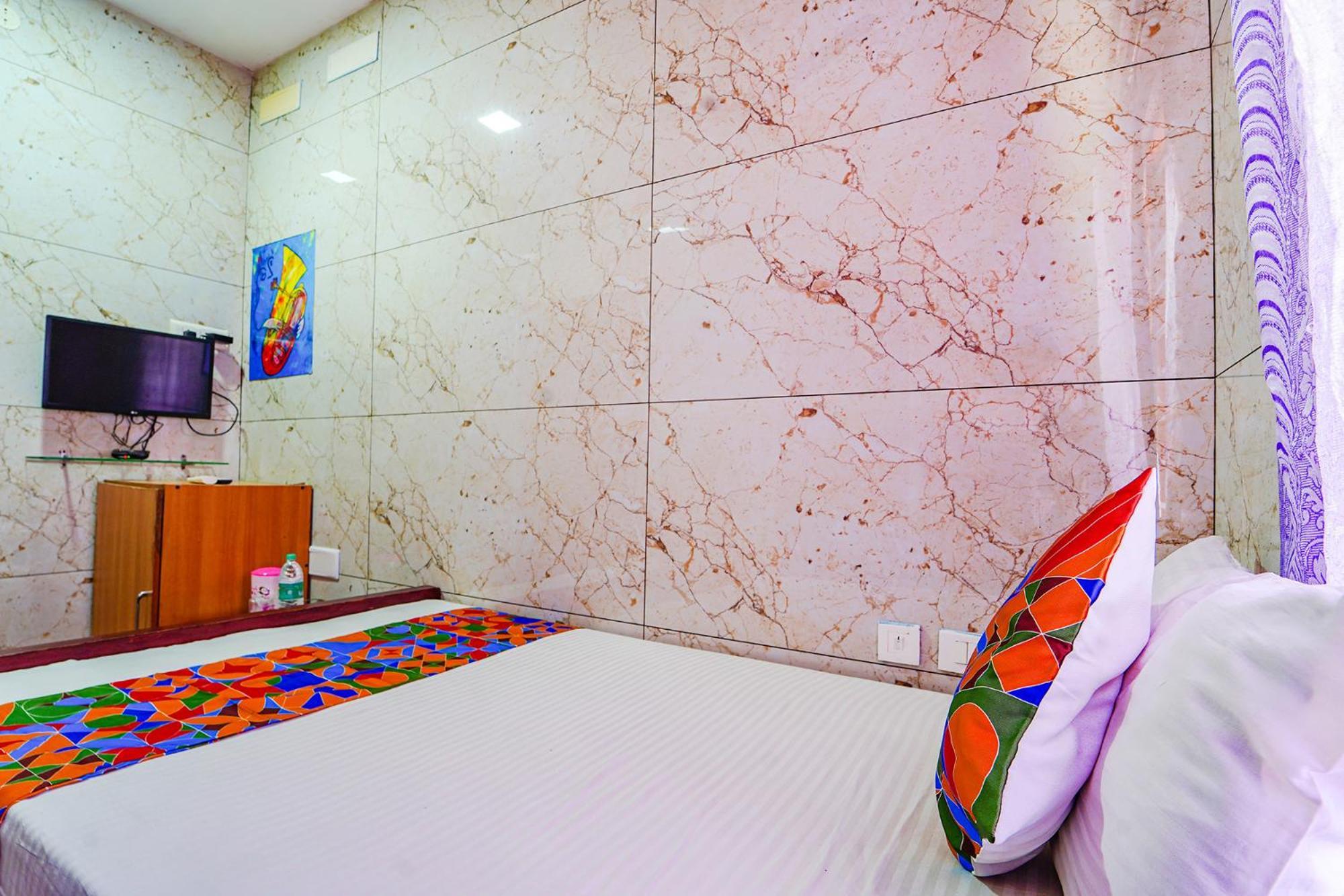 Fabexpress Apple Grand - 200M From Our Lady Of Fatima Church Coimbatore Buitenkant foto