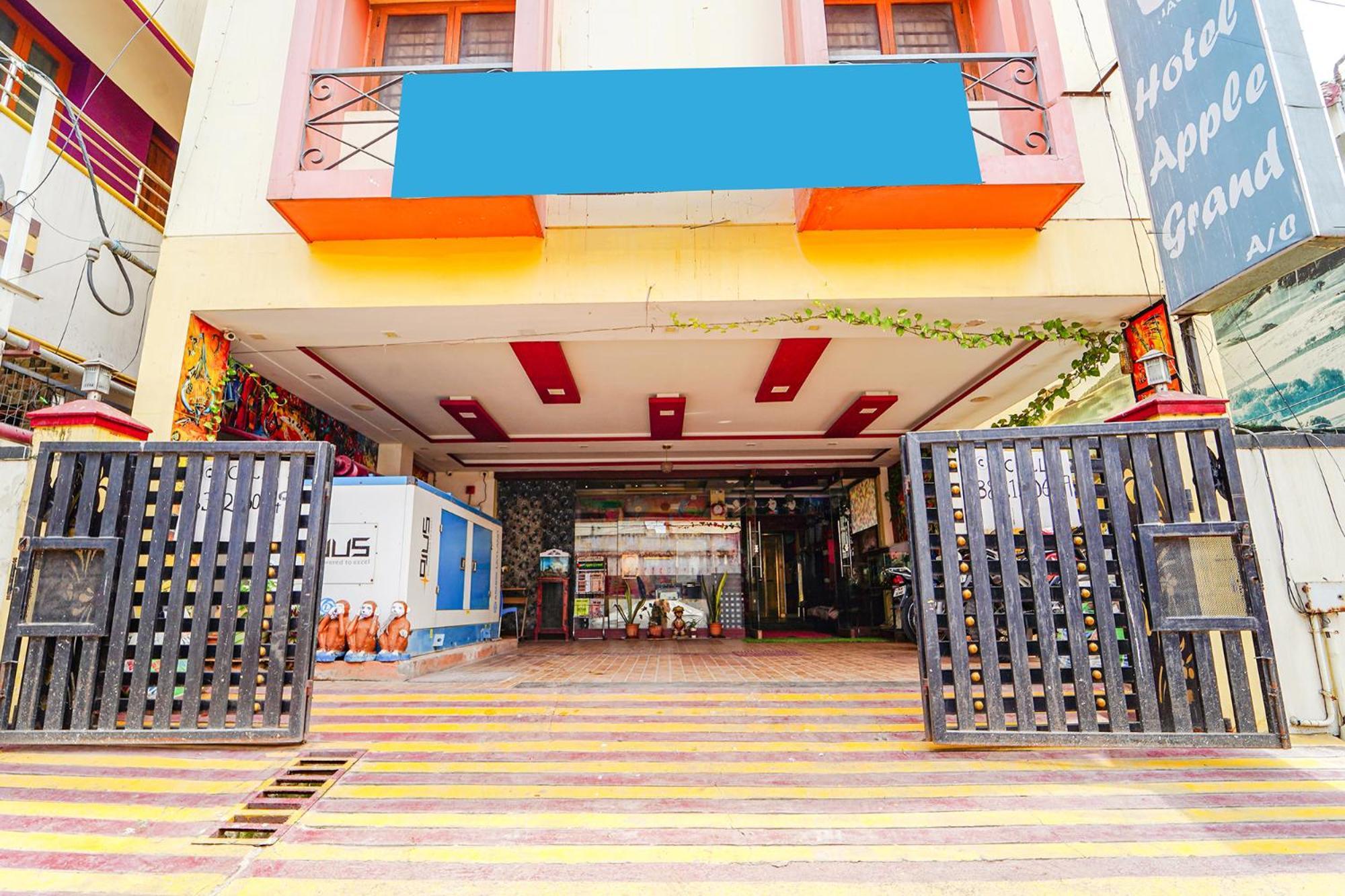 Fabexpress Apple Grand - 200M From Our Lady Of Fatima Church Coimbatore Buitenkant foto